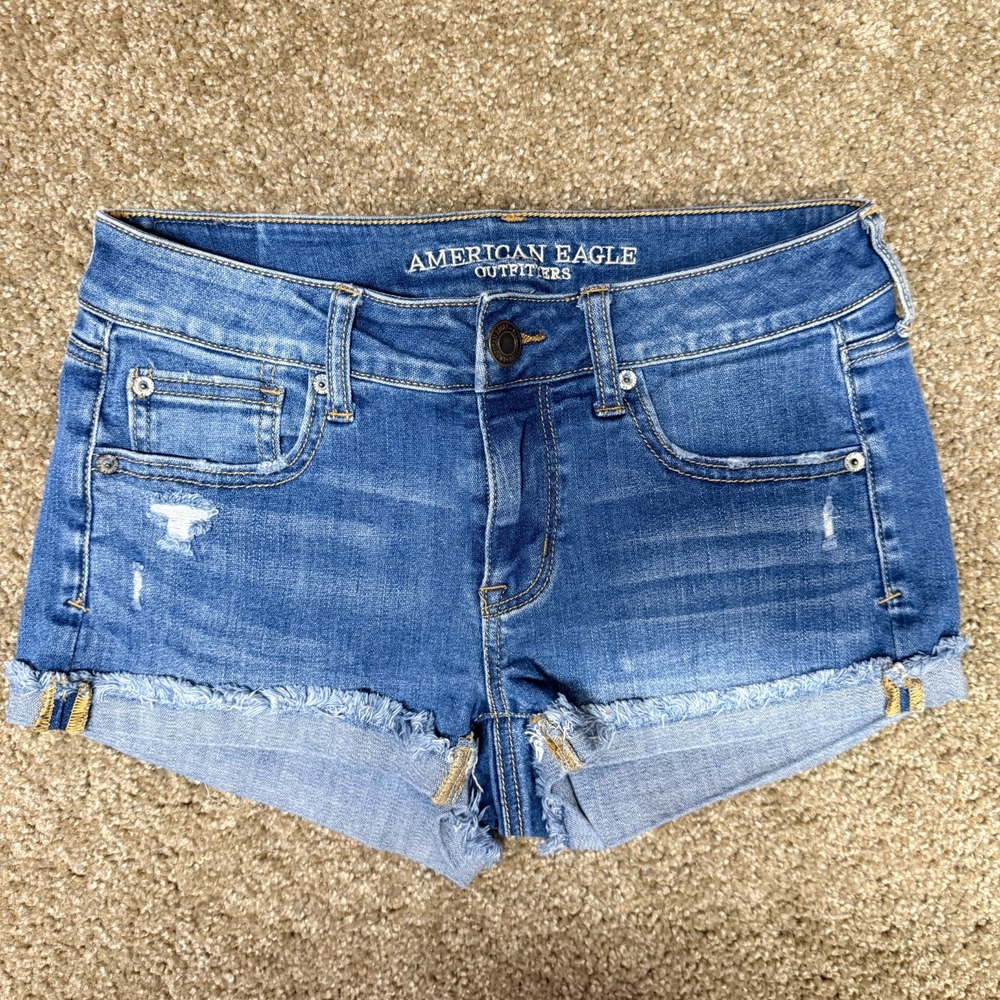 American Eagle Shortie Shorts Womens 4 Blue Denim Super Stretch Distressed Hem